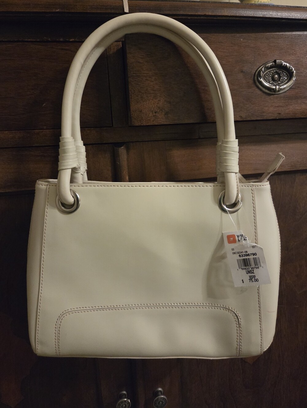 NWT Wilson Cream Leather Classic Handbag - Picture 2 of 9